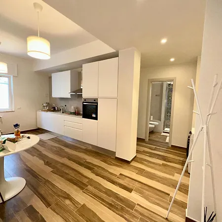 Rainbow Luxury - Sea View Apartmán Bari