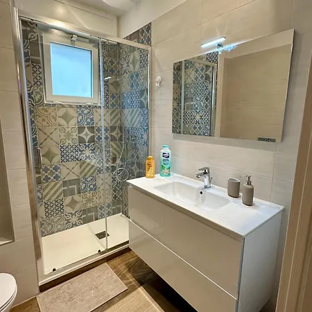 Rainbow Luxury - Sea View Bari