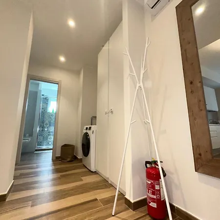 Rainbow Luxury - Sea View Apartment *
