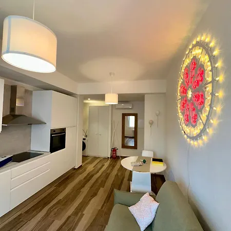 Rainbow Luxury - Sea View * Bari