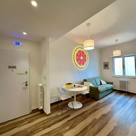 Rainbow Luxury - Sea View