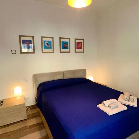 Rainbow Luxury - Sea View Apartment Bari